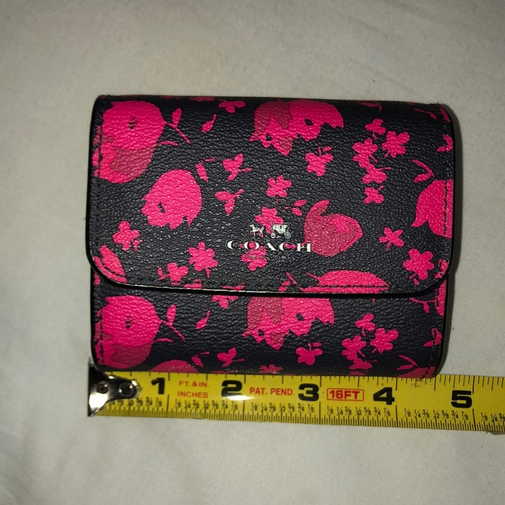 COACH ACCORDION Wallet, PRAIRIE CALIGO FLORAL,MINT